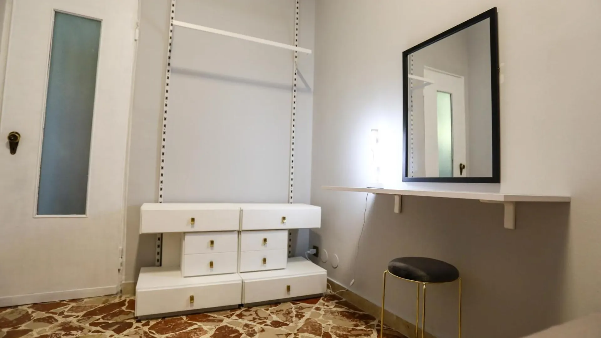 Medea Suite Panoramic Palermo 0*,