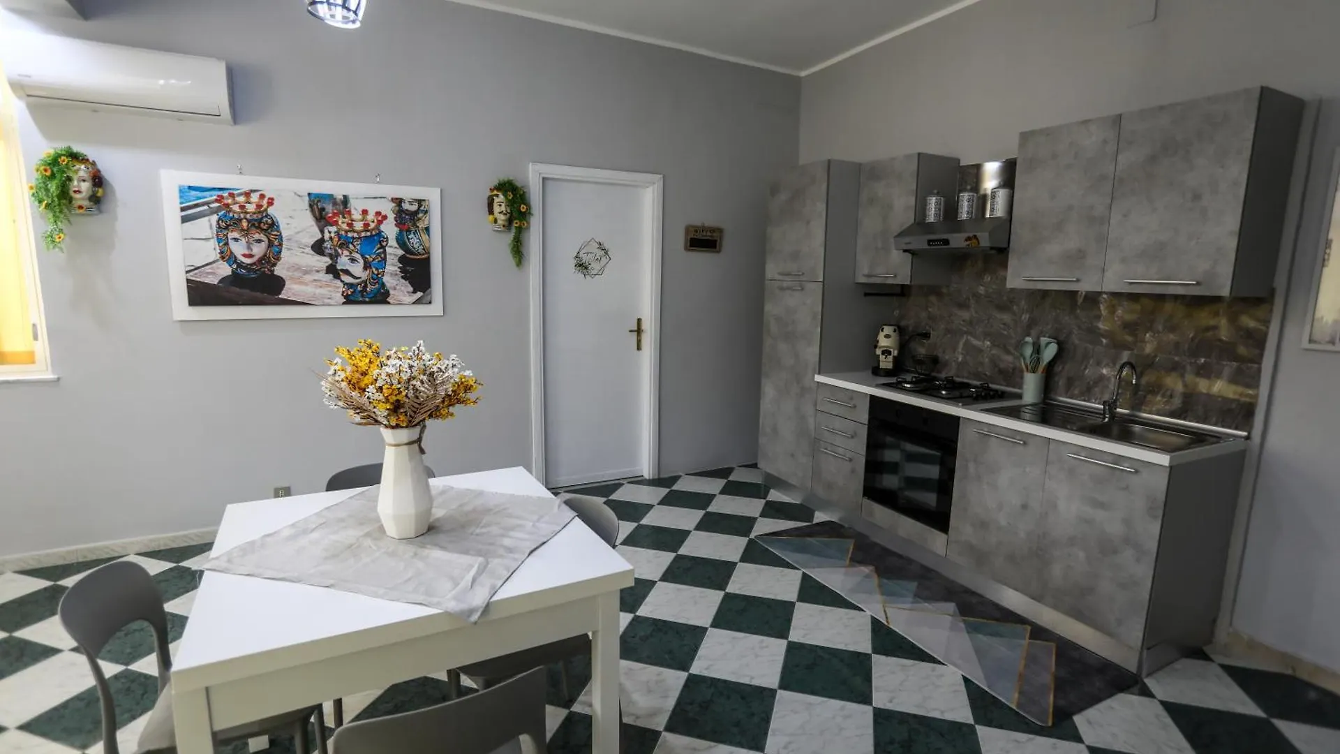 Medea Suite Panoramic Palermo