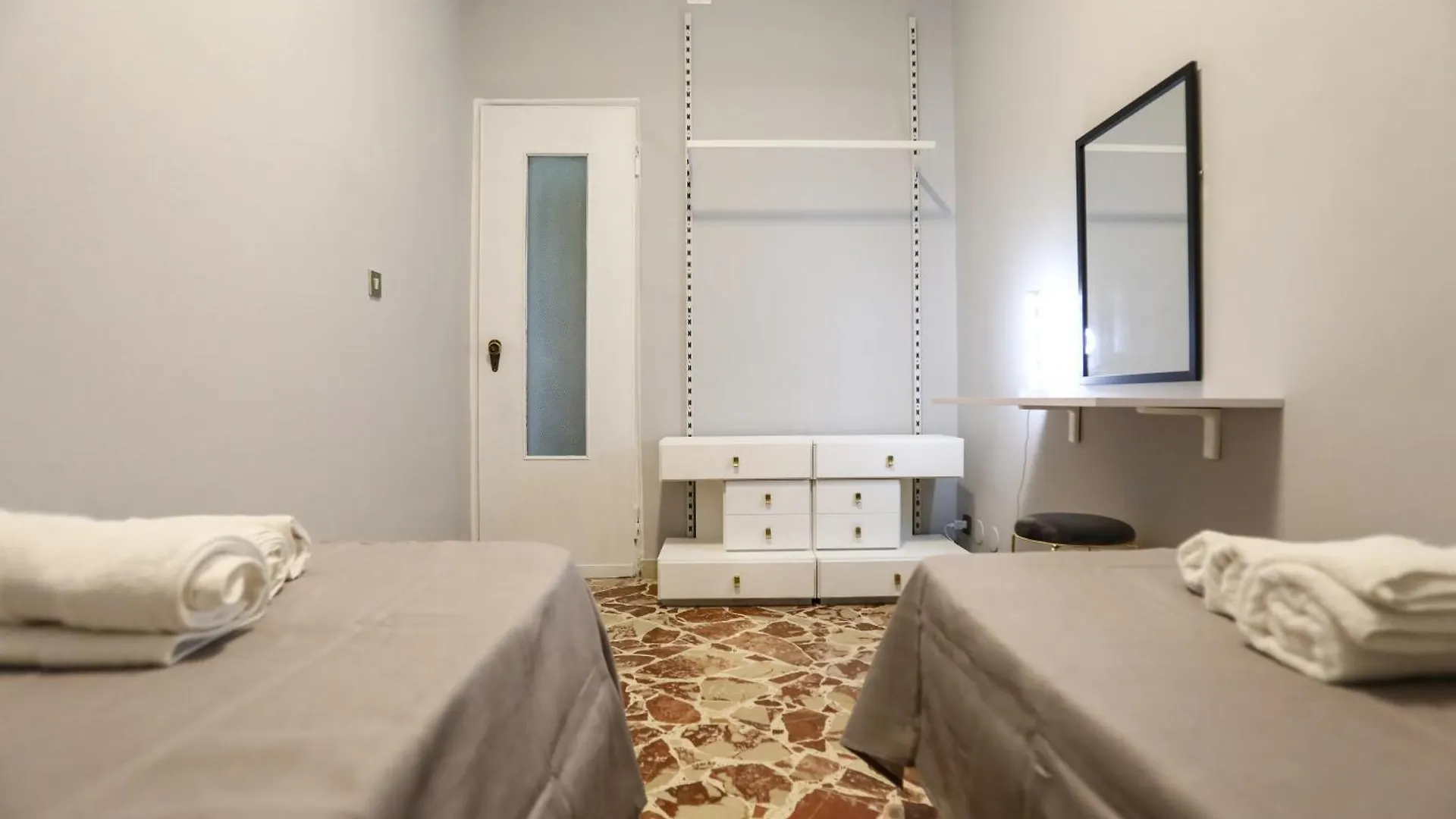 Medea Suite Panoramic Palermo 0*,  Italy